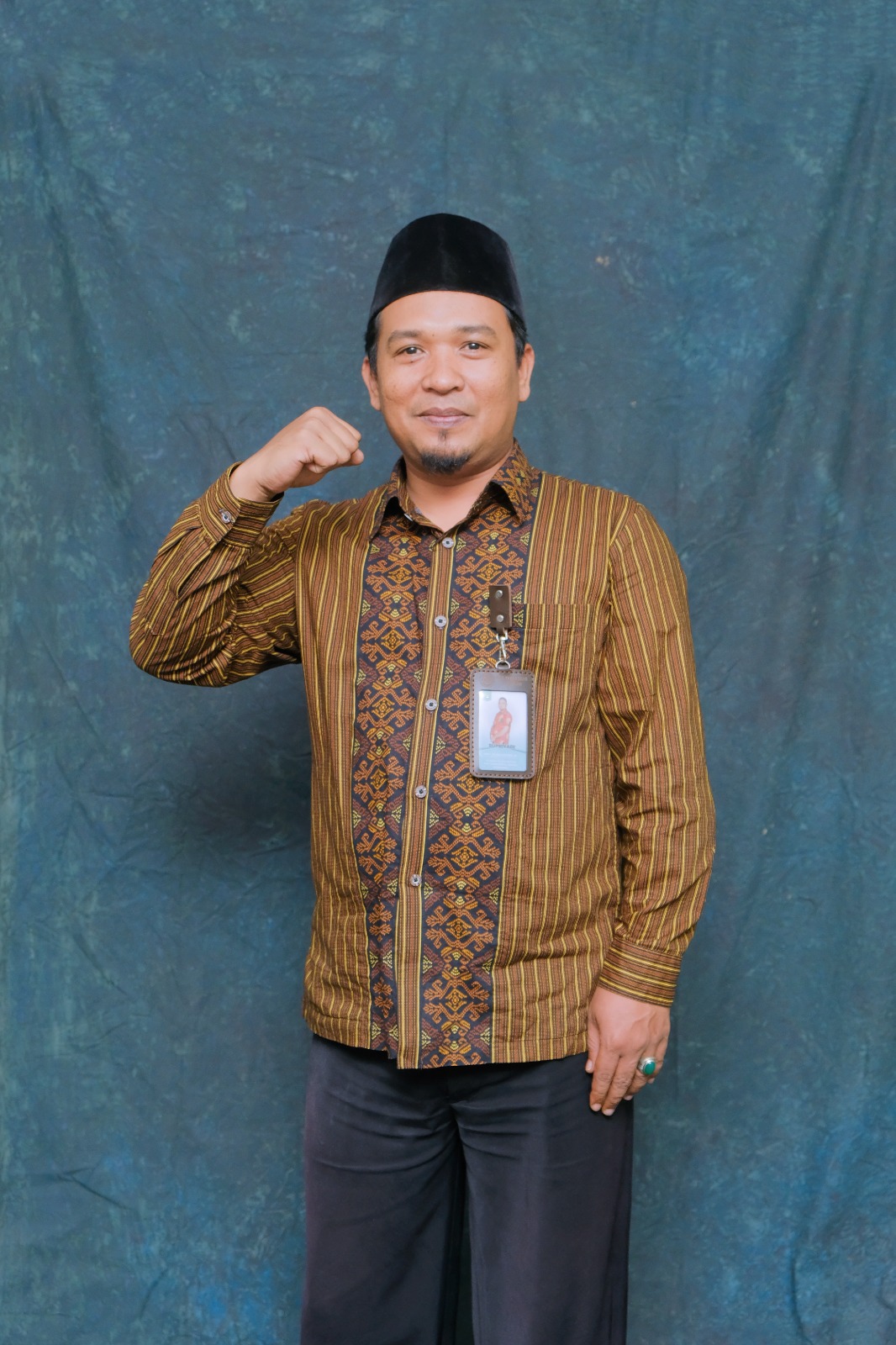 Hayatudin, S.Sy., M.Pd.