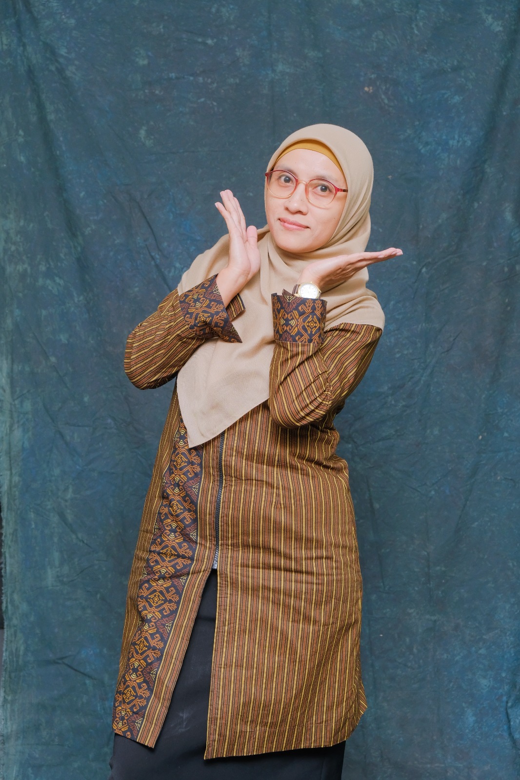 Qongidatus Sa'adah, S.Pd